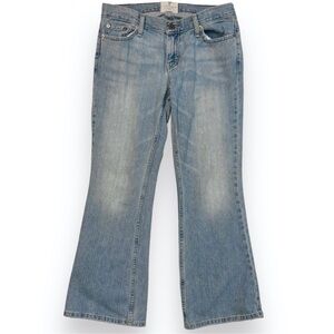 AMERICAN EAGLE 90s Hipster Flare Light Wash Jeans